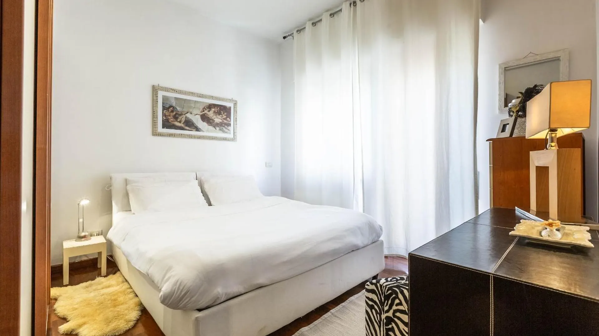 Apartment La Maison Rome Italy